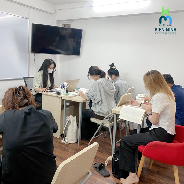 Lớp học N5 lilnh hoạt